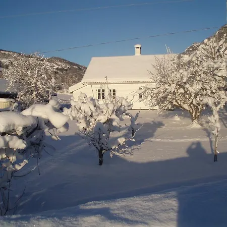 Haugland Gard בית נופש